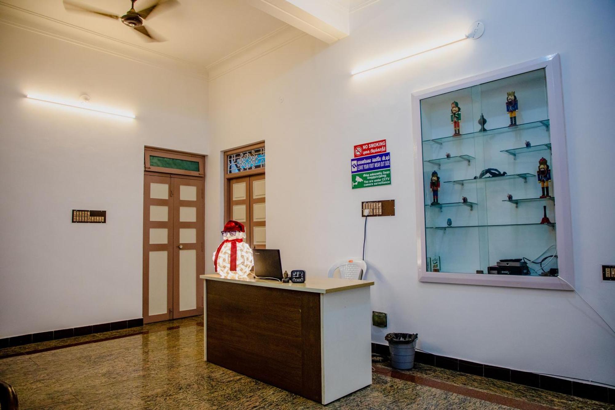 Maison Blanche Near Rock Beach Otel Pondicherry Dış mekan fotoğraf
