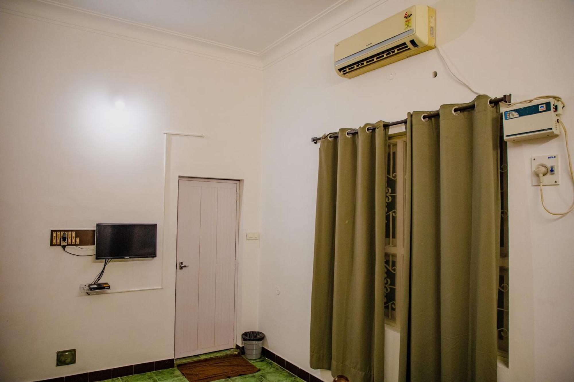 Maison Blanche Near Rock Beach Otel Pondicherry Dış mekan fotoğraf