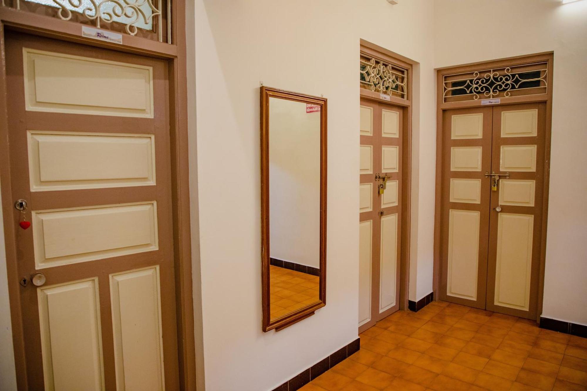 Maison Blanche Near Rock Beach Otel Pondicherry Dış mekan fotoğraf