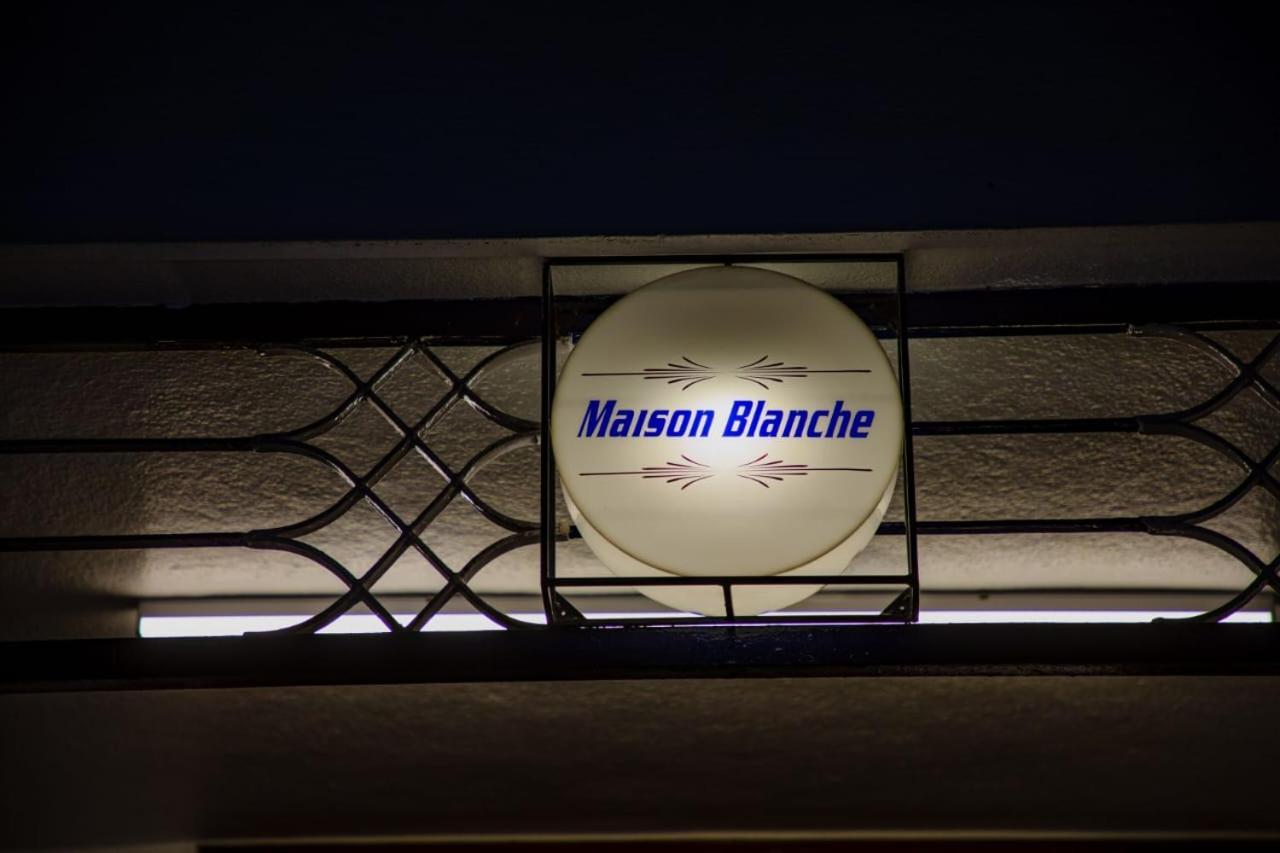 Maison Blanche Near Rock Beach Otel Pondicherry Dış mekan fotoğraf